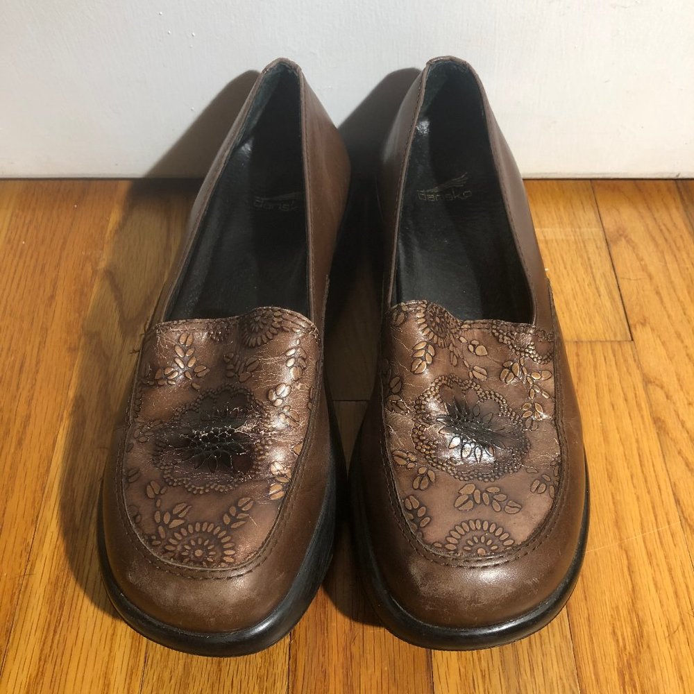 Dansko Brown Leather Clogs | sz 38